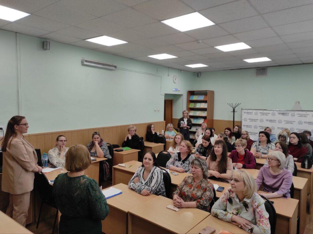 18 мая состоялся межведомственный круглый стол в рамках цикла мероприятий, посвященных 130-летию Новосибирска, «Современные подходы к оказанию ранней помощи детям и семьям»