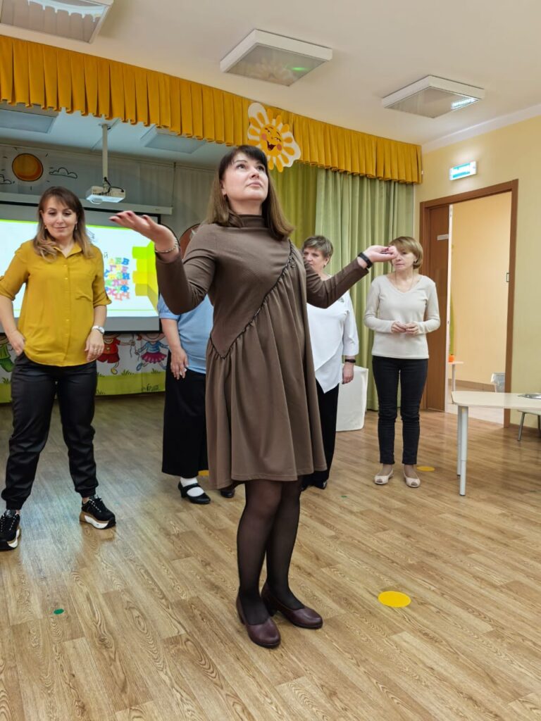 17, 18,19 ноября были рассмотрены вопросы создания речевой среды для детей-мигрантов.